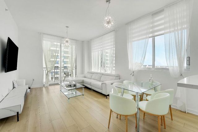 300 S Australian Avenue 1218, West Palm Beach, FL 33401