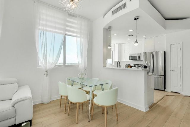 300 S Australian Avenue 1218, West Palm Beach, FL 33401