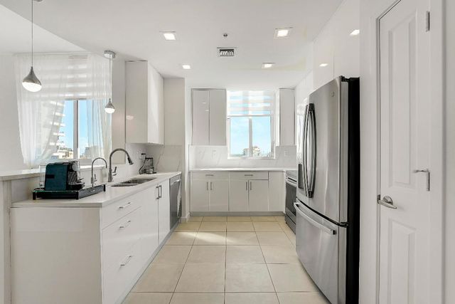 300 S Australian Avenue 1218, West Palm Beach, FL 33401