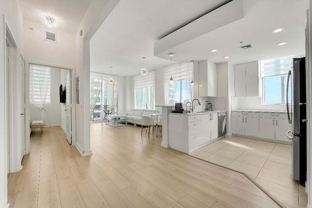 300 S Australian Avenue 1218, West Palm Beach, FL 33401