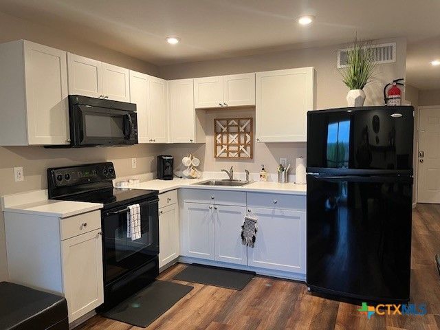 943 Parkview Drive C3, Canyon Lake, TX 78133