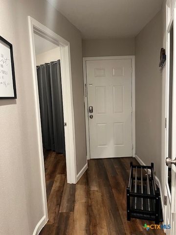 943 Parkview Drive C3, Canyon Lake, TX 78133