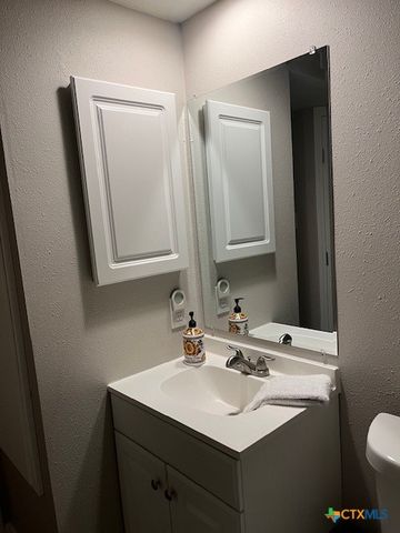 943 Parkview Drive C3, Canyon Lake, TX 78133