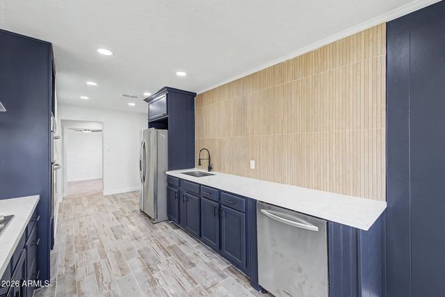 644 S LEWIS --, Mesa, AZ 85210