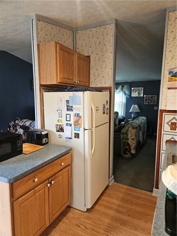 84 Wayfaring Lane, Greece, NY 14612