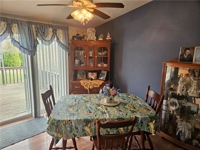 84 Wayfaring Lane, Greece, NY 14612