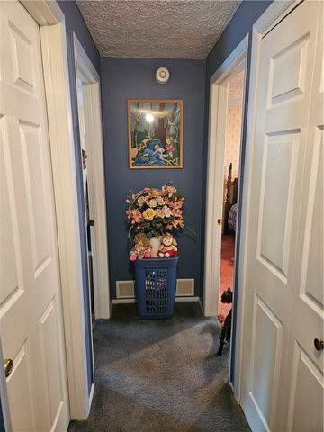 84 Wayfaring Lane, Greece, NY 14612