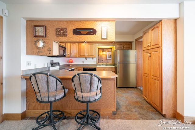 8591 Hidden Trail, Orleans, MI 48865