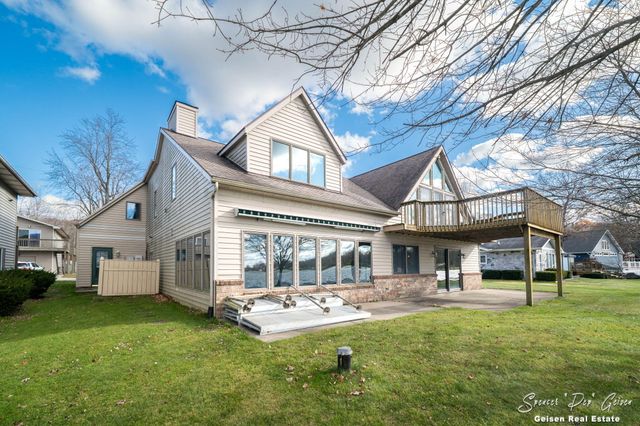 8591 Hidden Trail, Orleans, MI 48865