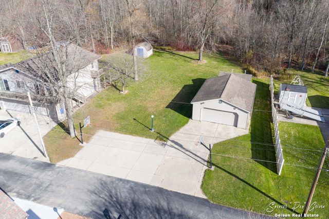 8591 Hidden Trail, Orleans, MI 48865