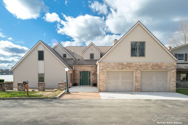 8591 Hidden Trail, Orleans, MI 48865