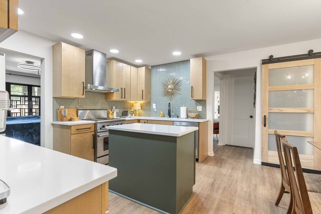 512 Westwood Dr, Tullahoma, TN 37388