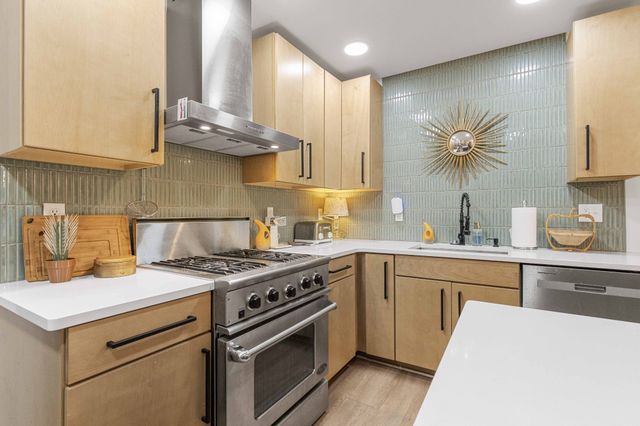 512 Westwood Dr, Tullahoma, TN 37388