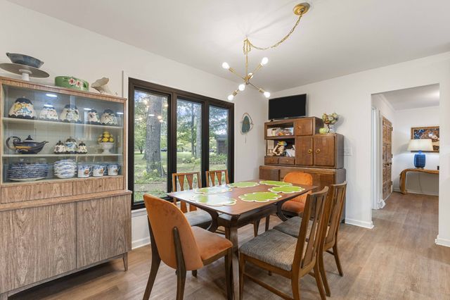 512 Westwood Dr, Tullahoma, TN 37388