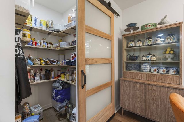 512 Westwood Dr, Tullahoma, TN 37388