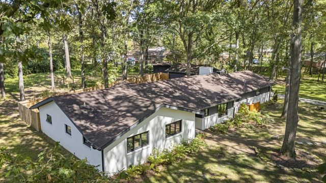 512 Westwood Dr, Tullahoma, TN 37388