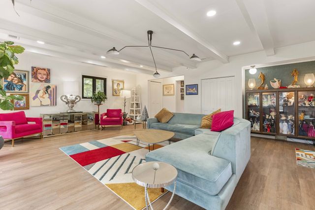 512 Westwood Dr, Tullahoma, TN 37388