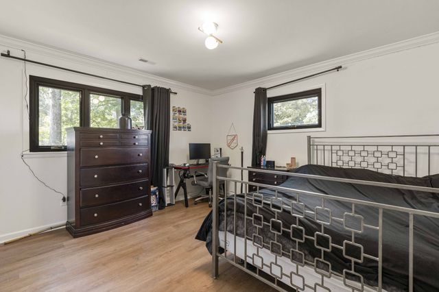 512 Westwood Dr, Tullahoma, TN 37388