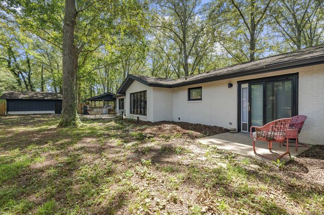 512 Westwood Dr, Tullahoma, TN 37388