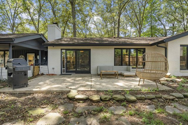 512 Westwood Dr, Tullahoma, TN 37388