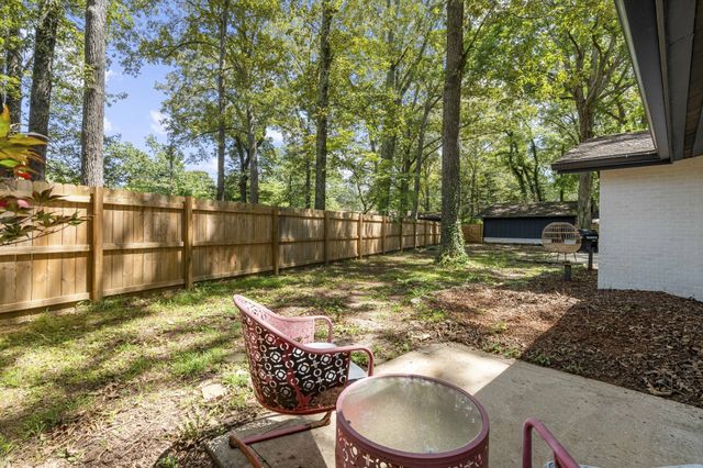 512 Westwood Dr, Tullahoma, TN 37388