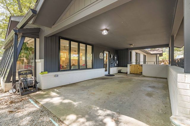 512 Westwood Dr, Tullahoma, TN 37388