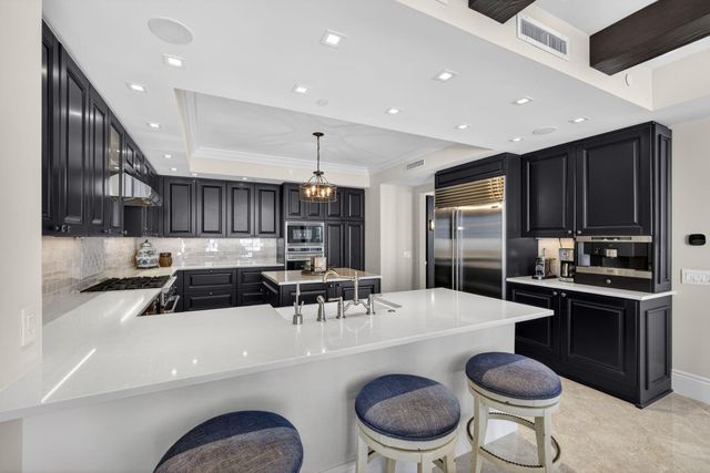 2700 N Ocean Drive 1401a, Riviera Beach, FL 33404