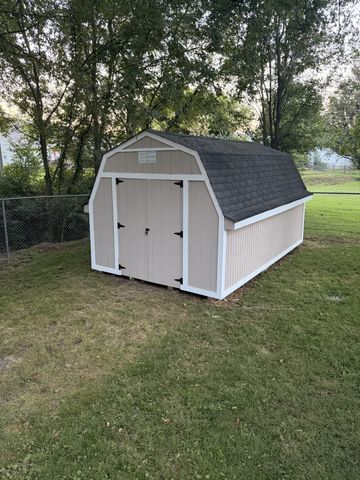 301 Summer Dr, Smyrna, TN 37167