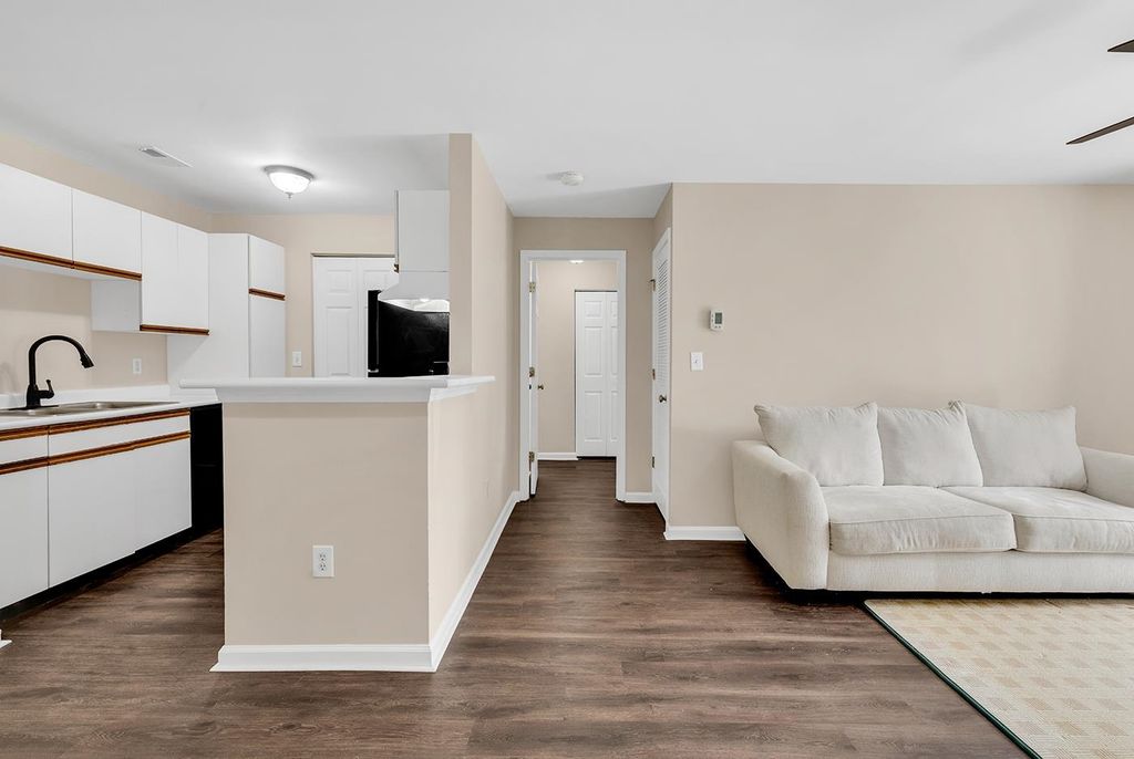 3786 Hitchcock Way Apt 322, Myrtle Beach, SC 29577 — photo 4