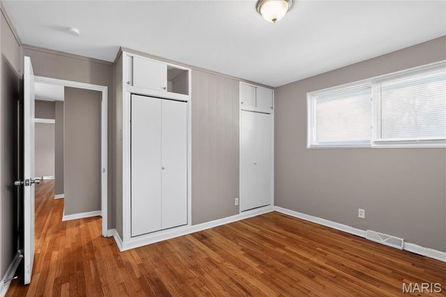 9866 Lawnview Drive, St Louis, MO 63136