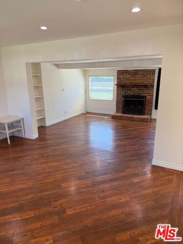 17400 Cantlay Street, Van Nuys (los Angeles), CA 91406