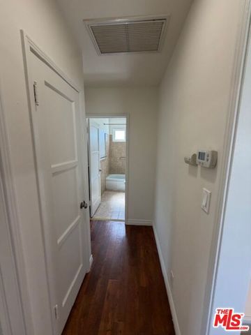 17400 Cantlay Street, Van Nuys (los Angeles), CA 91406