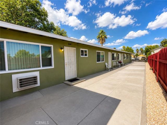 204 N Orange Avenue, Rialto, CA 92376