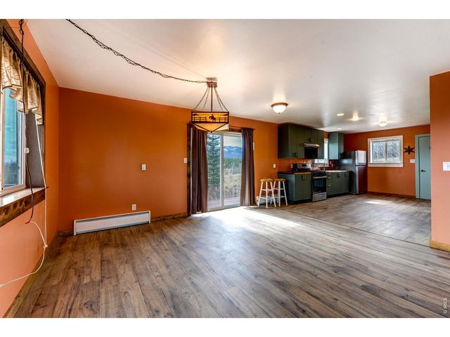 146 Selkirk Ln, Jefferson, CO 80456