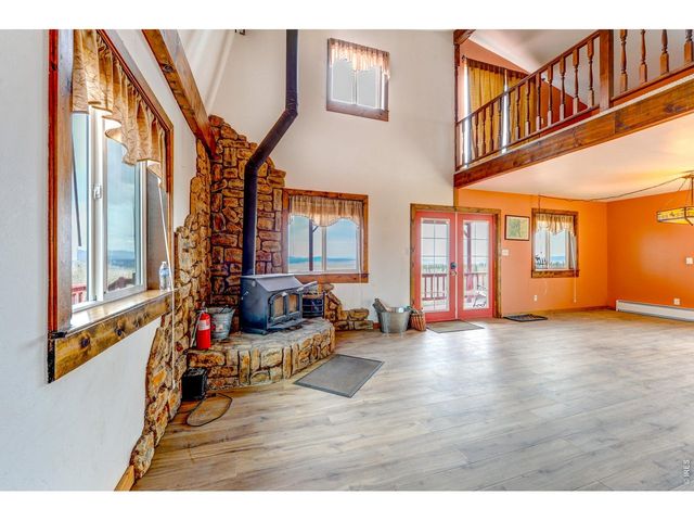 146 Selkirk Ln, Jefferson, CO 80456