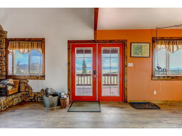 146 Selkirk Ln, Jefferson, CO 80456