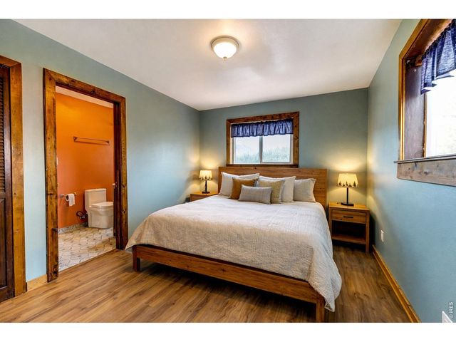 146 Selkirk Ln, Jefferson, CO 80456