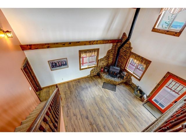 146 Selkirk Ln, Jefferson, CO 80456
