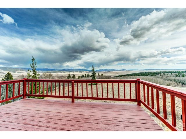 146 Selkirk Ln, Jefferson, CO 80456