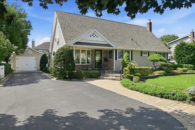 672 Westbury Avenue, Westbury, NY 11590