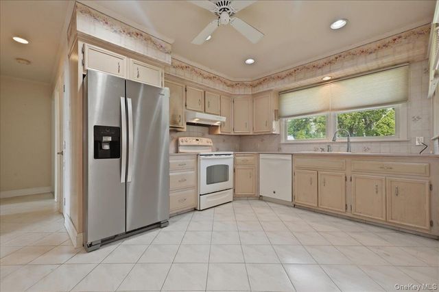 672 Westbury Avenue, Westbury, NY 11590