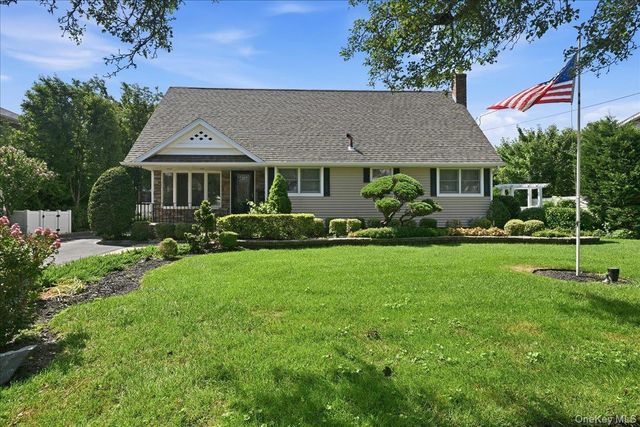 672 Westbury Avenue, Westbury, NY 11590