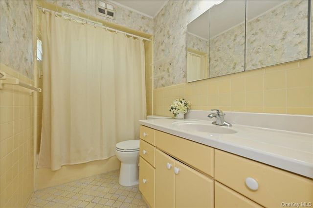 672 Westbury Avenue, Westbury, NY 11590