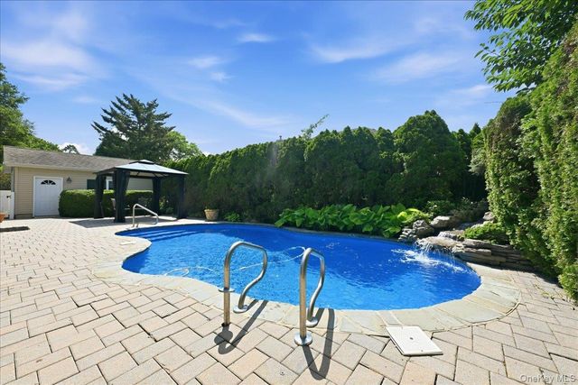 672 Westbury Avenue, Westbury, NY 11590