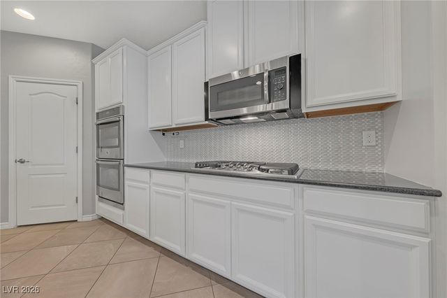 1008 Solaris Glow Street, Henderson, NV 89052