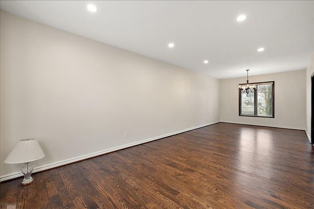 49312 Walnut Creek Drive, Macomb Twp, MI 48044