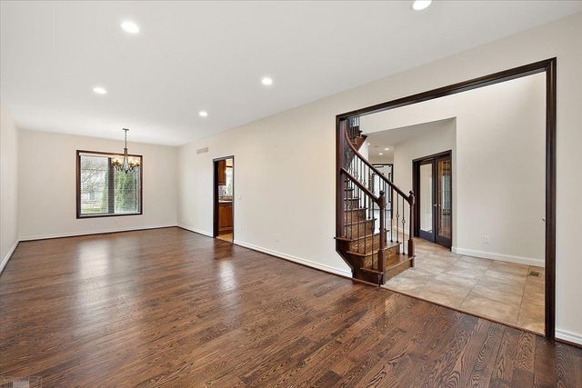 49312 Walnut Creek Drive, Macomb Twp, MI 48044