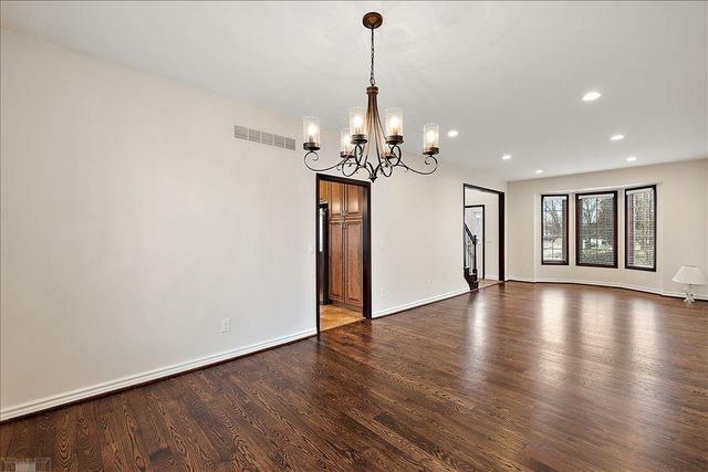 49312 Walnut Creek Drive, Macomb Twp, MI 48044