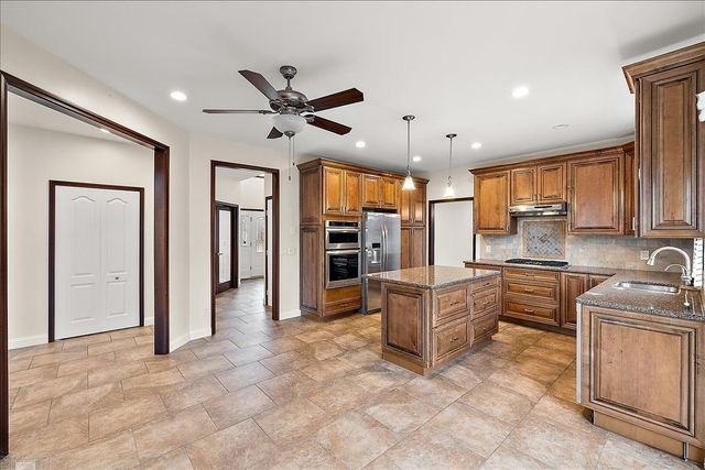 49312 Walnut Creek Drive, Macomb Twp, MI 48044