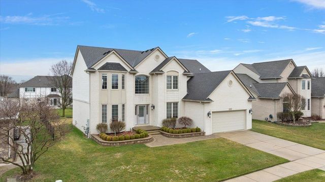 49312 Walnut Creek Drive, Macomb Twp, MI 48044